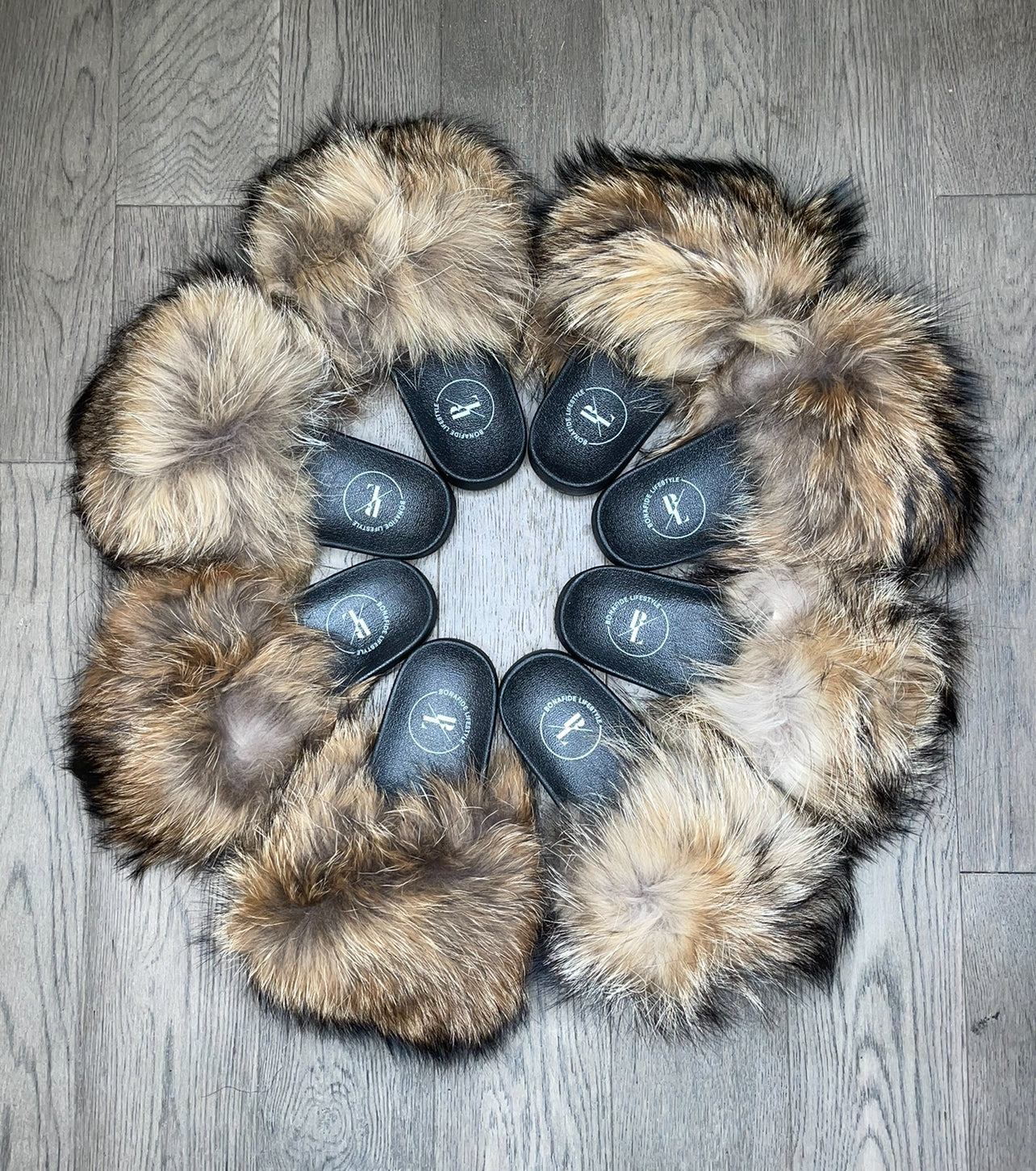 FOXY FUR SLIDES