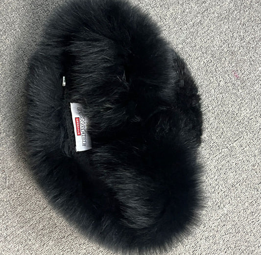 FUR BUCKET HAT