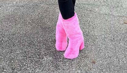 THINK MINK BOOTS ( BARBIE )